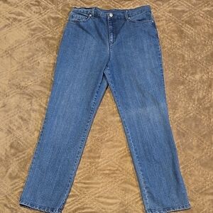 Gloria Vanderbilt Classic Blue Denim Jeans Size 12P